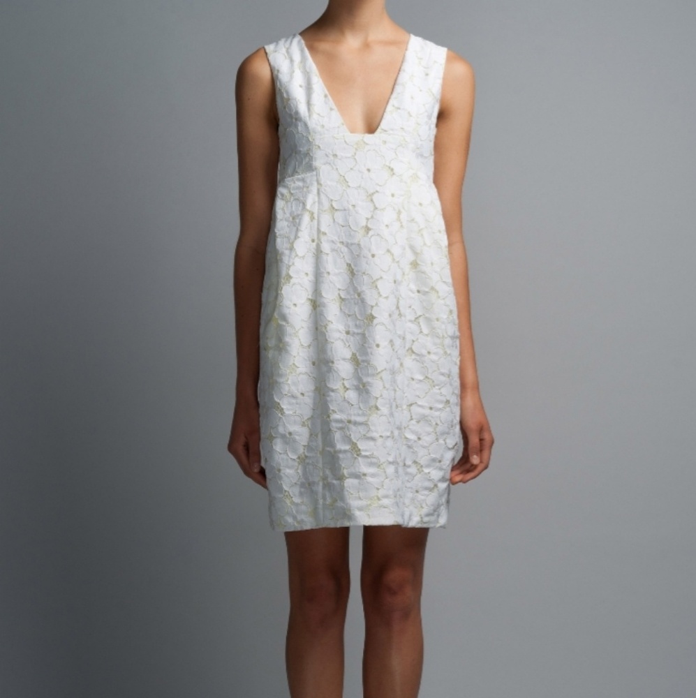 NWT Diane von Furstenberg Clydeena Flower 8